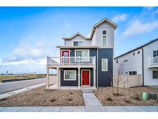 46519 Gold Prairie Dr Bennett, CO 80102