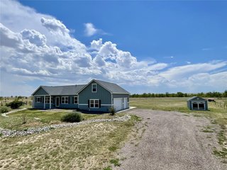 176 W 8th Ave Byers, CO 80103