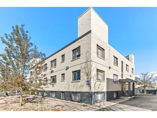 560 Dayton St Aurora, CO 80010