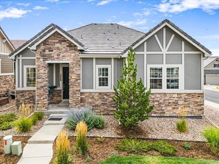 1048 Brocade Dr Highlands Ranch, CO 80126