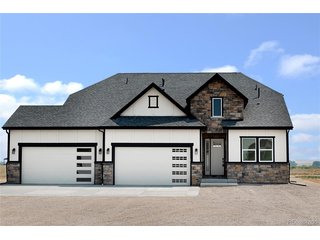 7440 Woodchest St Strasburg, CO 80136
