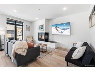 930 Blue River Pkwy 6-625 Silverthorne, CO 80498