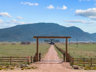 756 County Road 333 Lake George, CO 80827