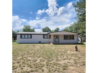 1535 Chestnut St Canon City, CO 81212
