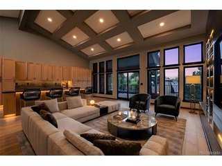 27 Beacon Hill Ln Greenwood Village, CO 80111