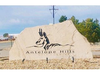 997 Pinehurst Ct Bennett, CO 80102