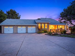 57 E Oak Hills Dr Castle Rock, CO 80108