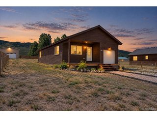 524 E Byers Ave Hot Sulphur Springs, CO 80451