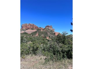 6031 Country Club Dr Larkspur, CO 80118