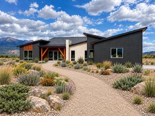 9102 Sheridan Loop Salida, CO 81201