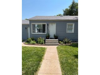 490 Oak St Burlington, CO 80807