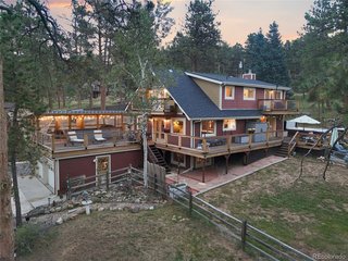 4590 Parmalee Gulch Road Rd Indian Hills, CO 80454