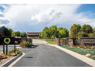 8855 W Bear Creek Dr Lakewood, CO 80227
