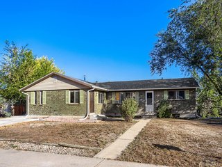 9457 W 56th Pl Arvada, CO 80002