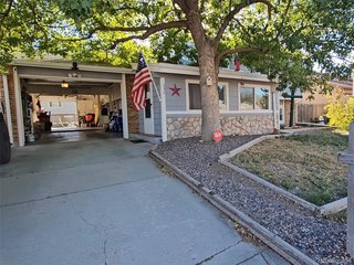 232 Harrison Dr Bennett, CO 80102
