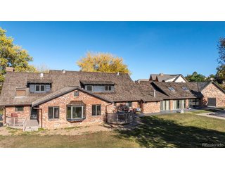 8935 W Bear Creek Dr Lakewood, CO 80227
